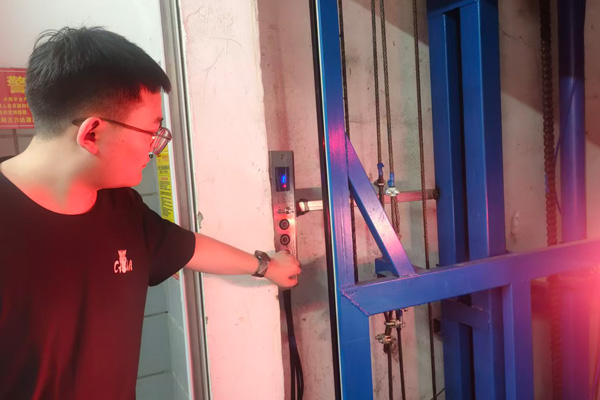 沈阳提升机货梯选型指南：精准匹配，安全高效